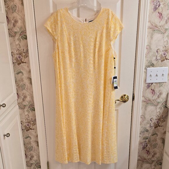 NWT Women's Tommy Hilfiger Short Sleeve Midi Dress Size 18W - Picture 1 of 3